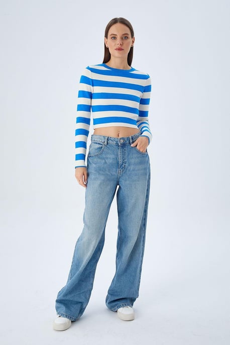 Gestreifter Strickpullover - Image 4