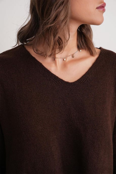 V-Ausschnitt Strickpullover und Rock Set - Image 6