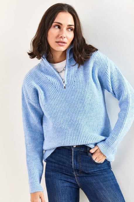 Oversized gestrickter Pullover mit Reißverschlusskragen - Image 5
