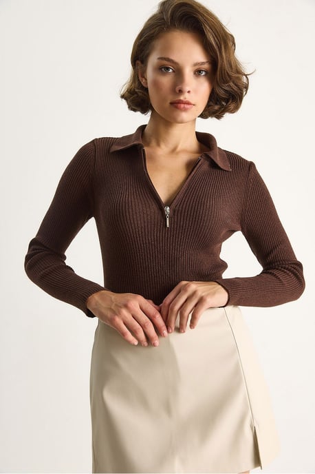 Pullover mit Reißverschluss-Kragen - Image 3