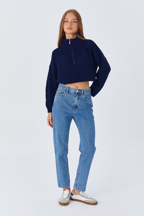 Strukturierter Langarm-Pullover mit Reißverschlusskragen - Image 6