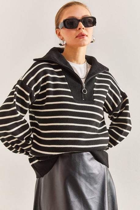 Gestreifter Boxy Crop-Pullover mit Reißverschlusskragen - Image 1