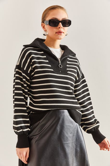 Gestreifter Boxy Crop-Pullover mit Reißverschlusskragen - Image 2