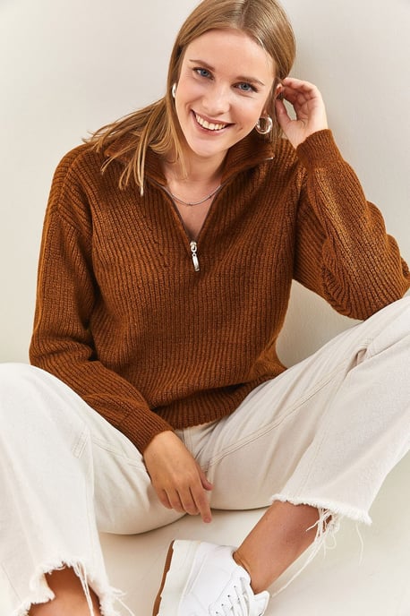 Oversized gestrickter Pullover mit Reißverschlusskragen - Image 5