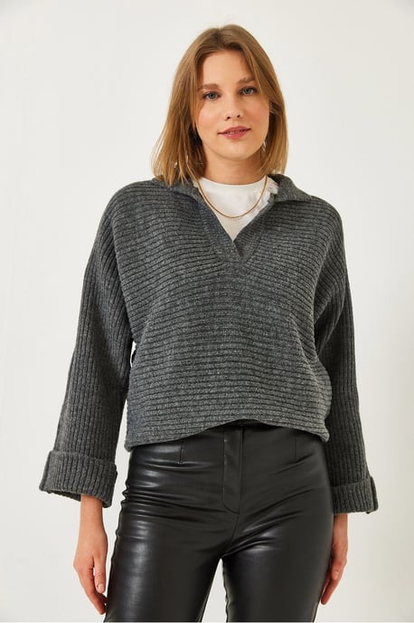Rippstrick-Polo-Kragen-Cropped-Pullover - Image 3