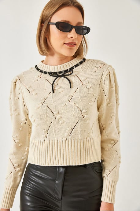 Strukturiertes Besticktes Rundhals Enges Crop Sweater - Image 4