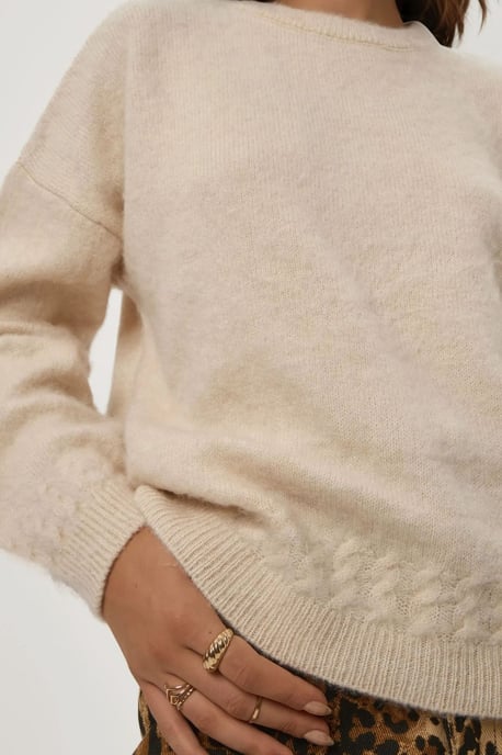 Geflochtener, detailliert strukturierter Rundhalsausschnitt-Pullover - Image 6