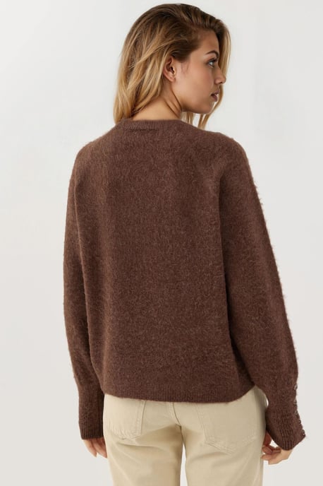 Weicher strukturierter Pullover mit Knopfdetails und langen Ärmeln - Image 5