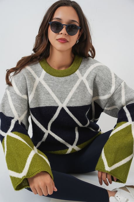 Übergroßer Gerippter Strickpullover mit Rundhalsausschnitt - Image 4