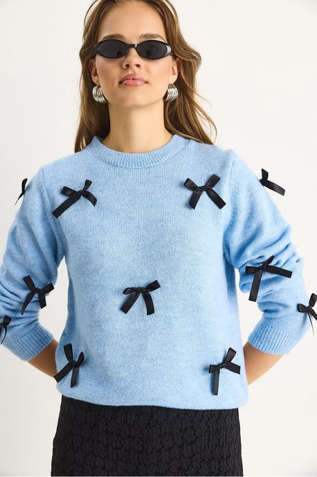Pullover mit Schleifen-Details und Rundhalsausschnitt - Image 6