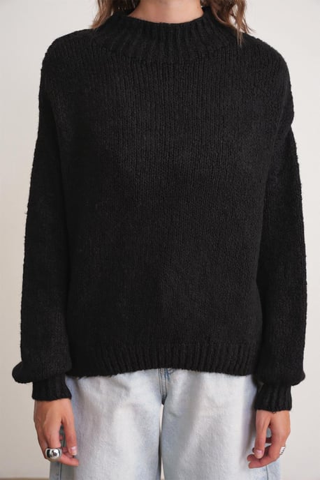 Lässiger Pullover mit Rundhalsausschnitt aus dickem Strick - Image 4