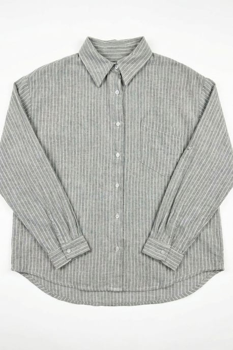 Übergroßes gestreiftes Button-Up Hemd - Image 6
