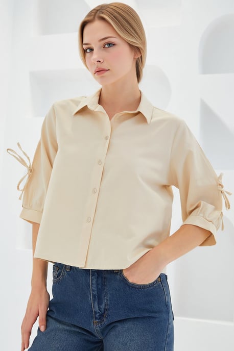 Crop-Top mit Schleife - Image 2
