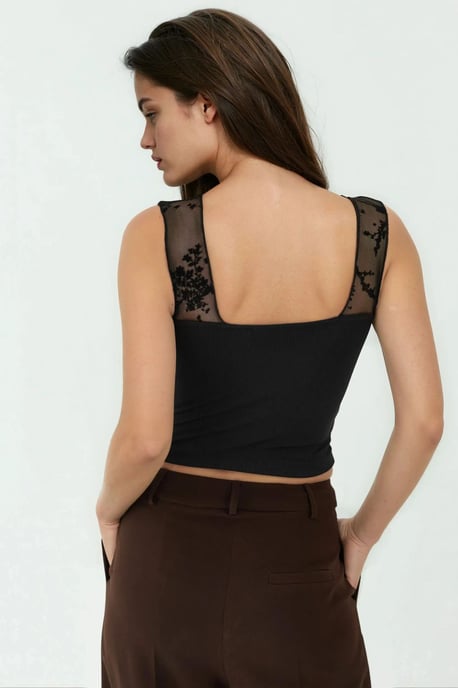 Spitzen-Detail V-Ausschnitt Crop Top - Image 3