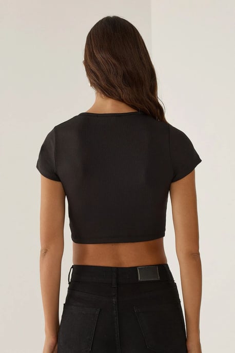 Poolkragen Knopf Crop-Top - Image 4