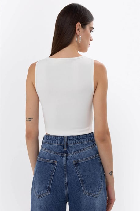 Geripptes Twist-Front-Crop-Top - Image 3