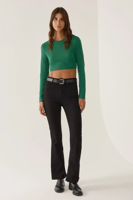 Eng anliegendes Crop-Top - Image 3