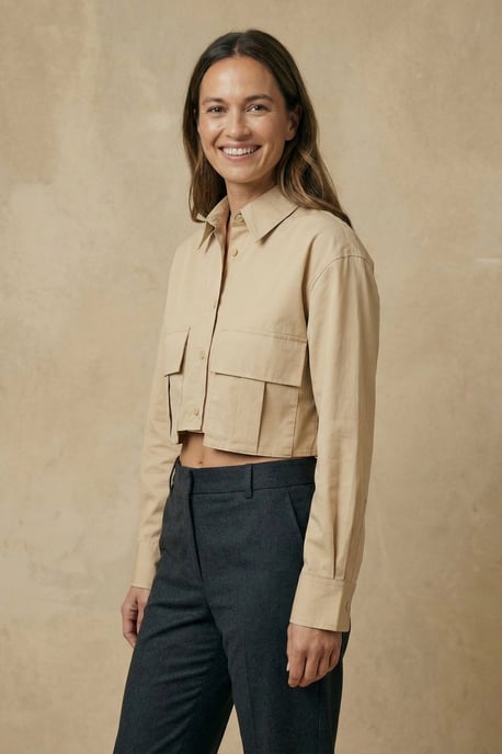 Gekürzte Button-Up-Bluse mit Tasche - Image 3