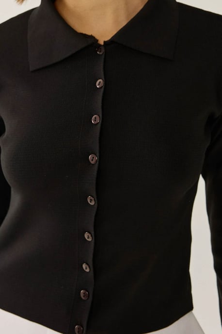 Slim Fit Stricktop mit Knopfdetails - Image 3