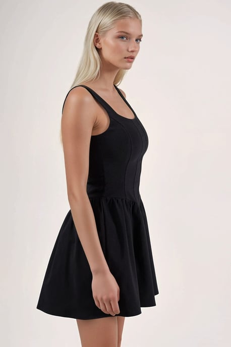 Mini-Kleid mit quadratischem Kragen in A-Form - Image 5