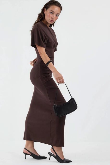 Einfarbiges Bodycon-Midikleid mit Rundhalsausschnitt - Image 4