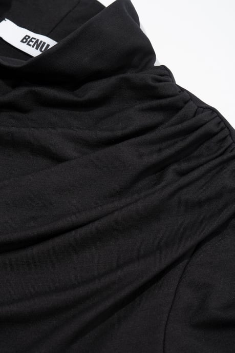 BENU Schwarzes Rollkragenkleid - Image 5