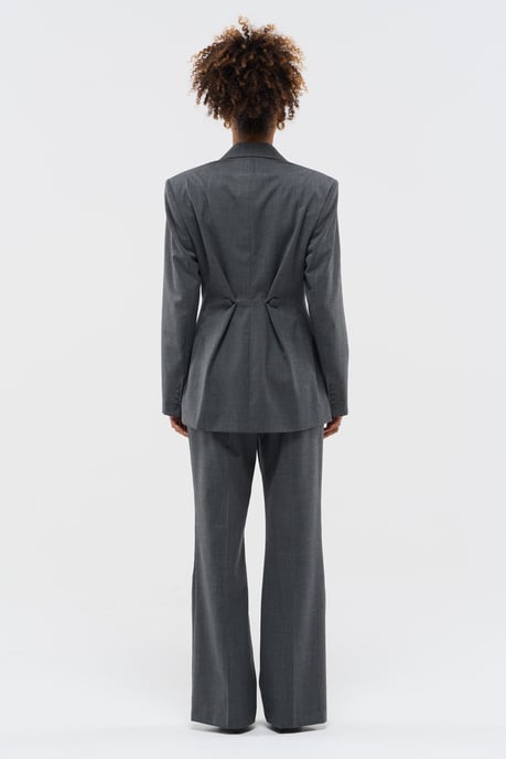 BENU Damen Grauer Taillierter Blazer - Image 2