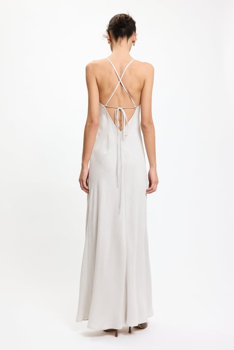 BENU Weißes rückenfreies Kleid - Image 2