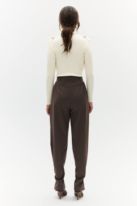 BENU Damen Braune Elegante Hose mit Knopf am Saum - Image 2
