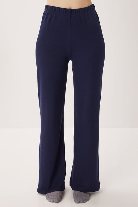 V-Ausschnitt Rippstrick Pyjama-Set - Image 3