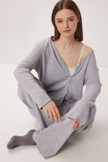 V-Ausschnitt Knopf-Longcardigan und Hose Schlafanzug Set - Image 1