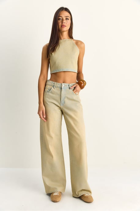 Hochtailliertes Denim-Haltertop und weit geschnittene Hose Set - Image 2
