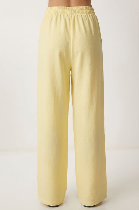Hochtailliertes Halter-Neck Zweiteiliges Koordiniertes Set - Image 6