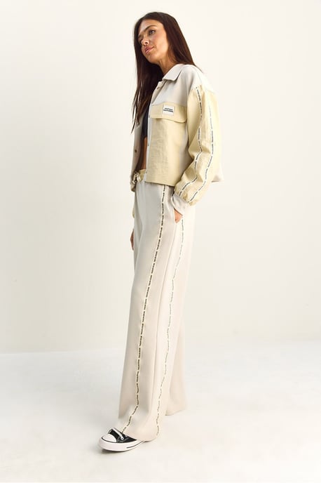 Gestreiftes Mid-Waist Zweiteiliges Set mit Tasche - Image 3