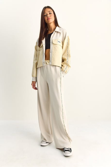 Gestreiftes Mid-Waist Zweiteiliges Set mit Tasche - Image 5