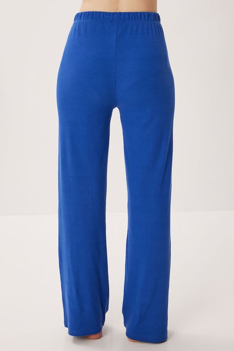 V-Ausschnitt Rippstrick Pyjama-Set - Image 6