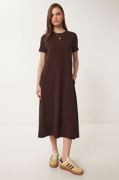 Midikleid mit kurzen Ärmeln und Rundhalsausschnitt - Image 1