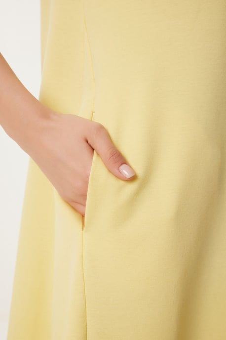 Midikleid mit kurzen Ärmeln und Rundhalsausschnitt - Image 4