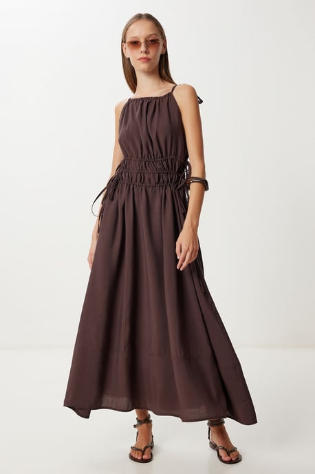Halterneck Midi-Kleid mit Schleifen-Detail - Image 2