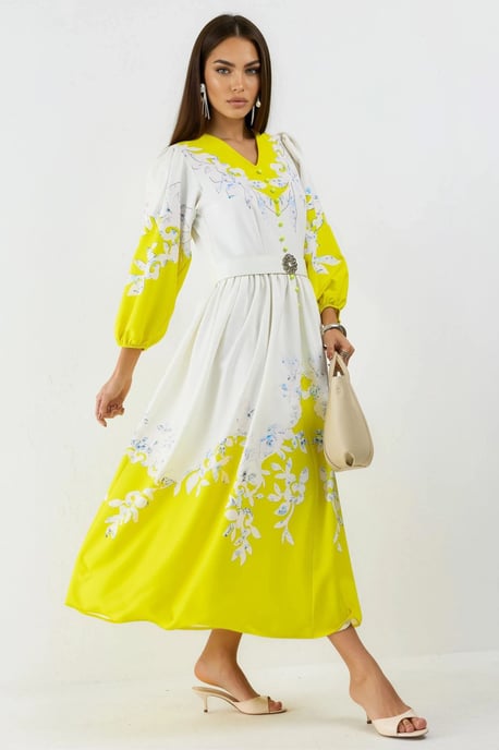Blumen-Maxi-Kleid mit V-Ausschnitt und Knopfdetails - Image 1