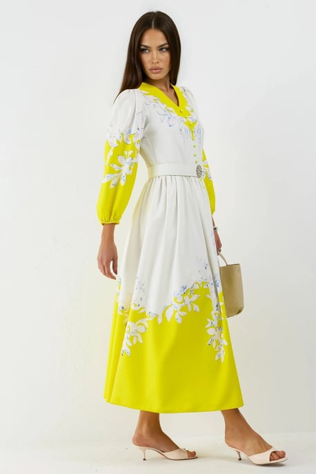 Blumen-Maxi-Kleid mit V-Ausschnitt und Knopfdetails - Image 4