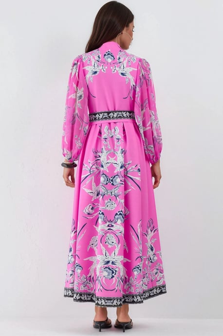 Blumenkleid mit V-Ausschnitt und Gürtel im Maxiformat - Image 3