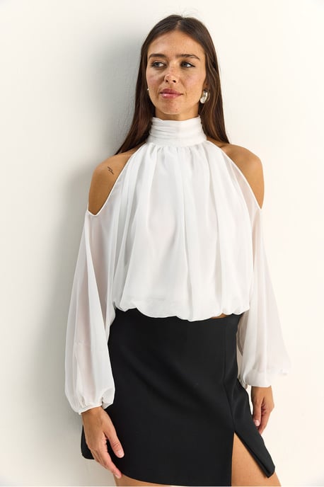 Halb-Rollkragen-Crop-Bluse mit Ausschnitt - Image 2