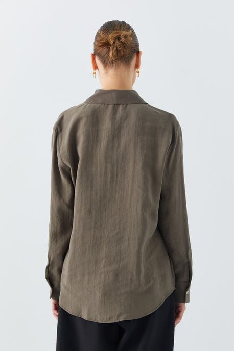 Legeres Hemd mit Tasche - Image 6