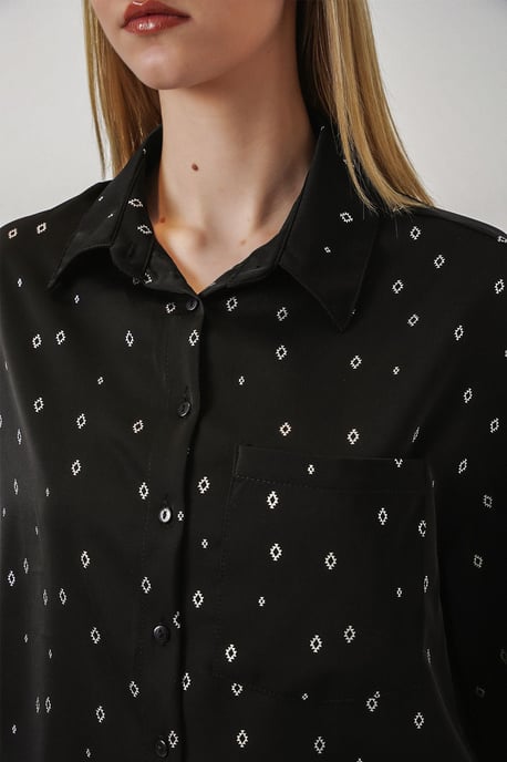 Übergroßes Langarmshirt mit Druck und Tasche - Image 5