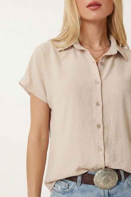 Lässige Bluse mit Knöpfen - Image 4