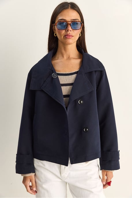 Kurze Trenchcoat mit Mandarin-Kragen - Image 3