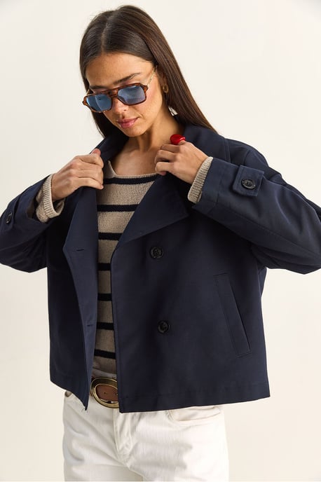 Kurze Trenchcoat mit Mandarin-Kragen - Image 4