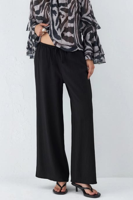 Weite Hosen mit elastischem Bund und Taschen - Image 1