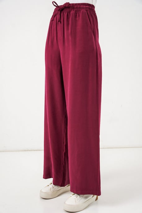 Hochtaillierte weite Hose mit Taschen - Image 4